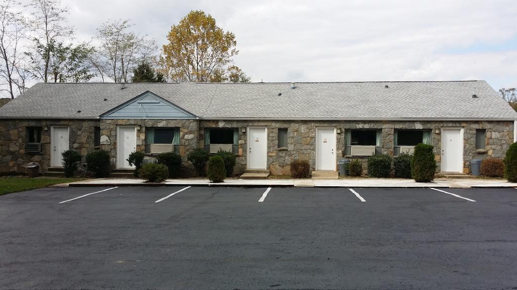 Rock Haven Motel Asheville Exterior photo